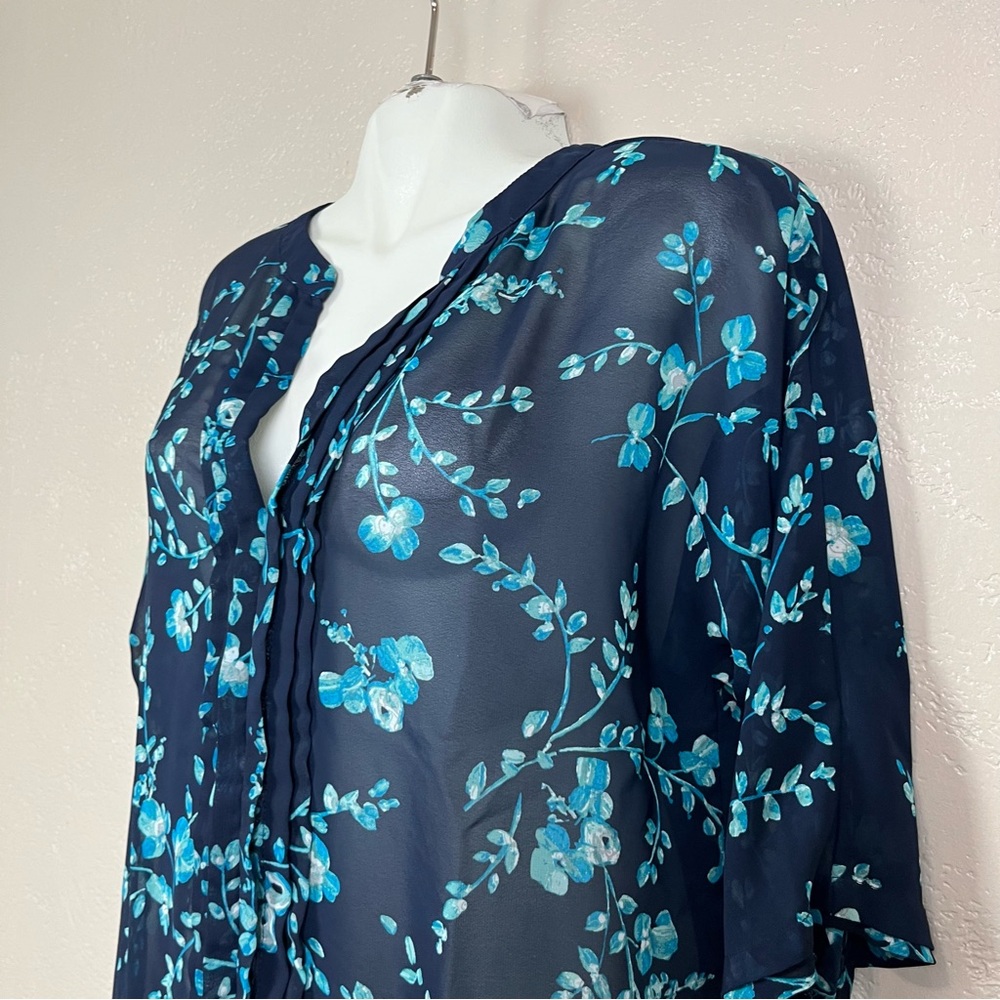 5 for $30 Gap women 3/4 sleeve v-neck blue black‎ floral blouse size large - Picture 4 of 16